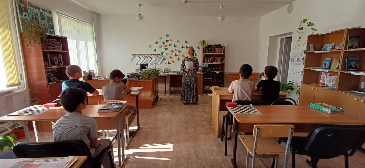 Профориентационный час «Я б в строители пошел»