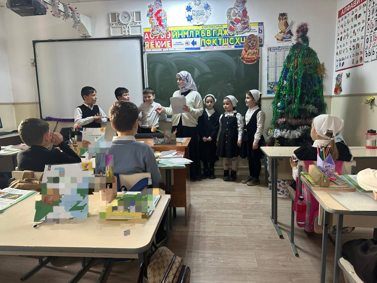 Познавательная игра «На пороге Новый год!»