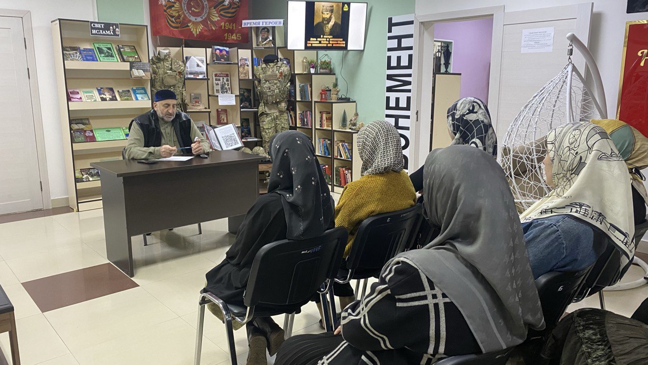 Лекция «Жизнь и учения Кунта-Хаджи, его роль в истории и культуре»