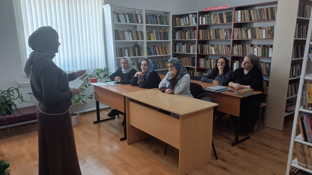 Час религии «День почитания устаза Кунта-Хаджи Кишиева»