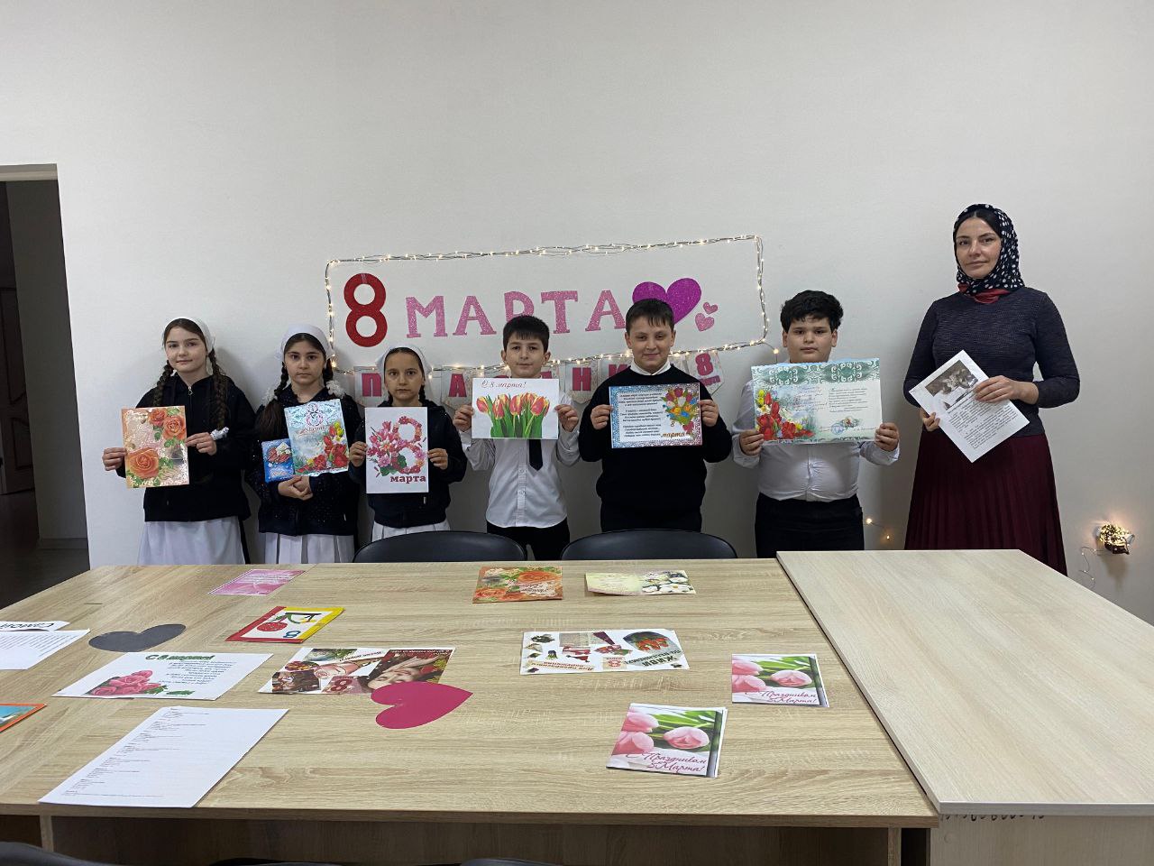 Празднично-развлекательная программа «Весенний праздник - 8 марта»