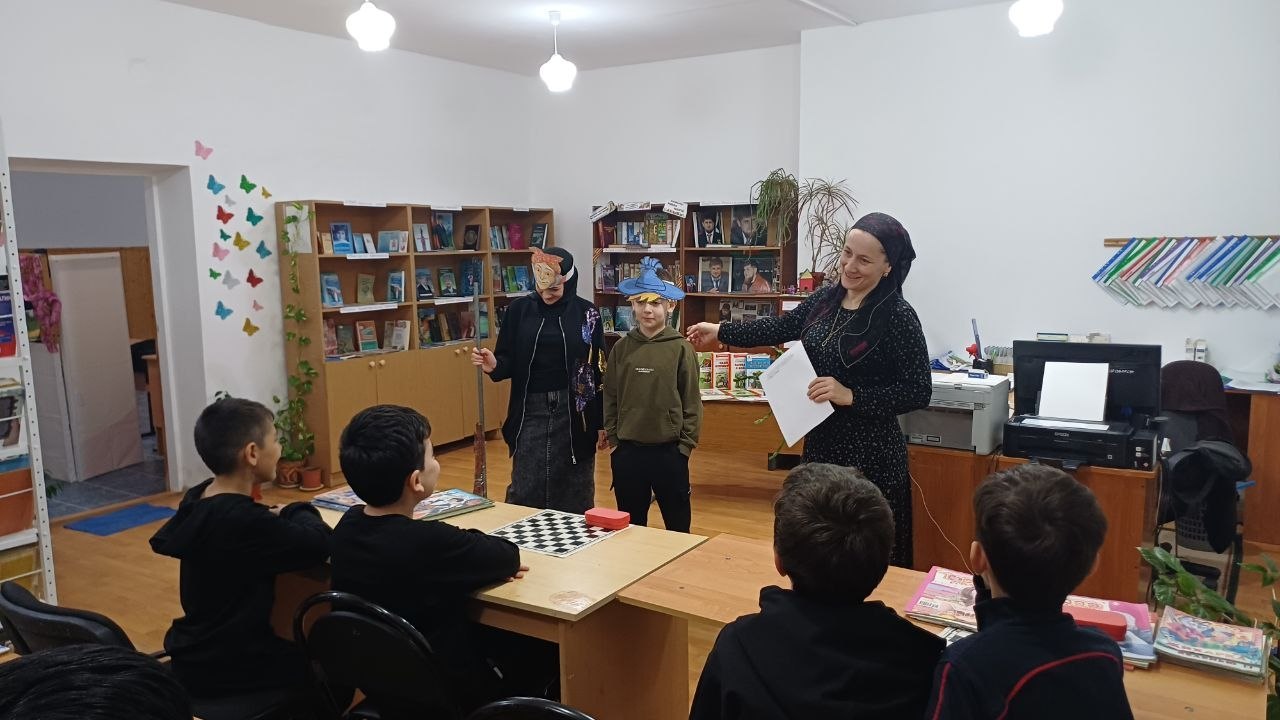 Познавательный час «Мир через культуру»